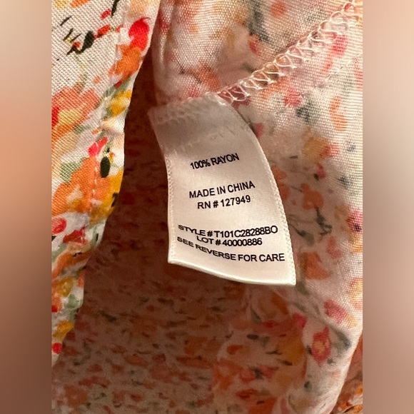 Size small orange red yellow ditzy flower floral print long sleeve blouse - Picture 5 of 6